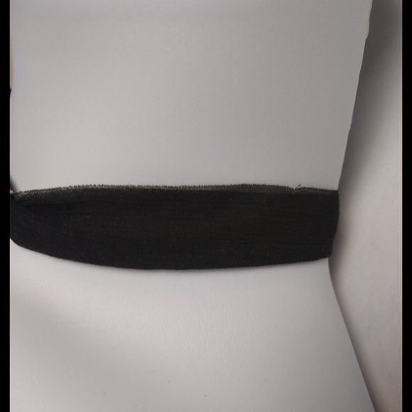 Ribbon Choker - Picture 2 of 3